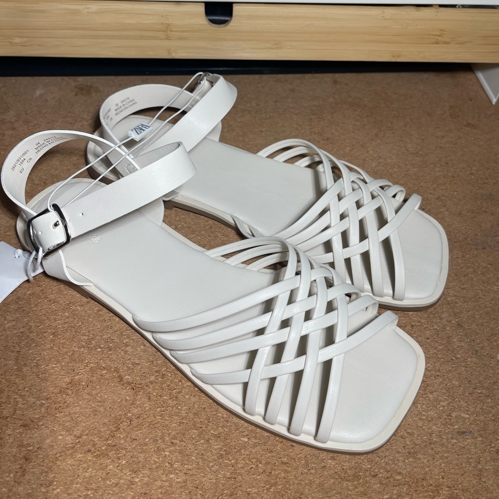 ๐ซ Zara Flat Fisherman Sandals - New ๐ซ - Picture 4 of 11
